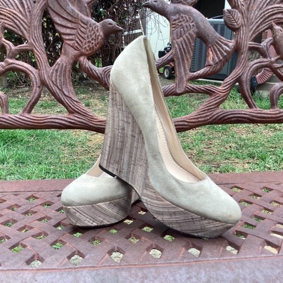 Jean Michel Cazabat Tabia Taupe Suede Leather Painted Wedge Heels Size 38 - Picture 5 of 10